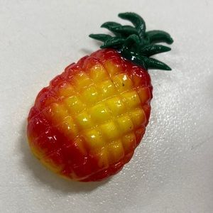 Pineapple magnet